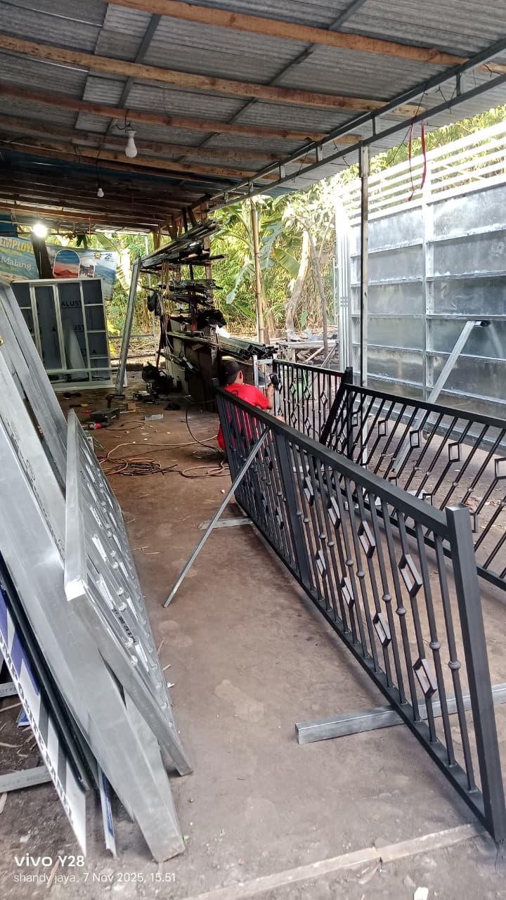 Foto indah produk yang tertata rapi