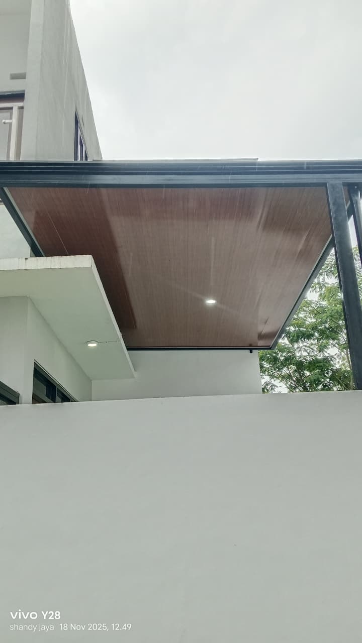 Foto indah produk yang tertata rapi