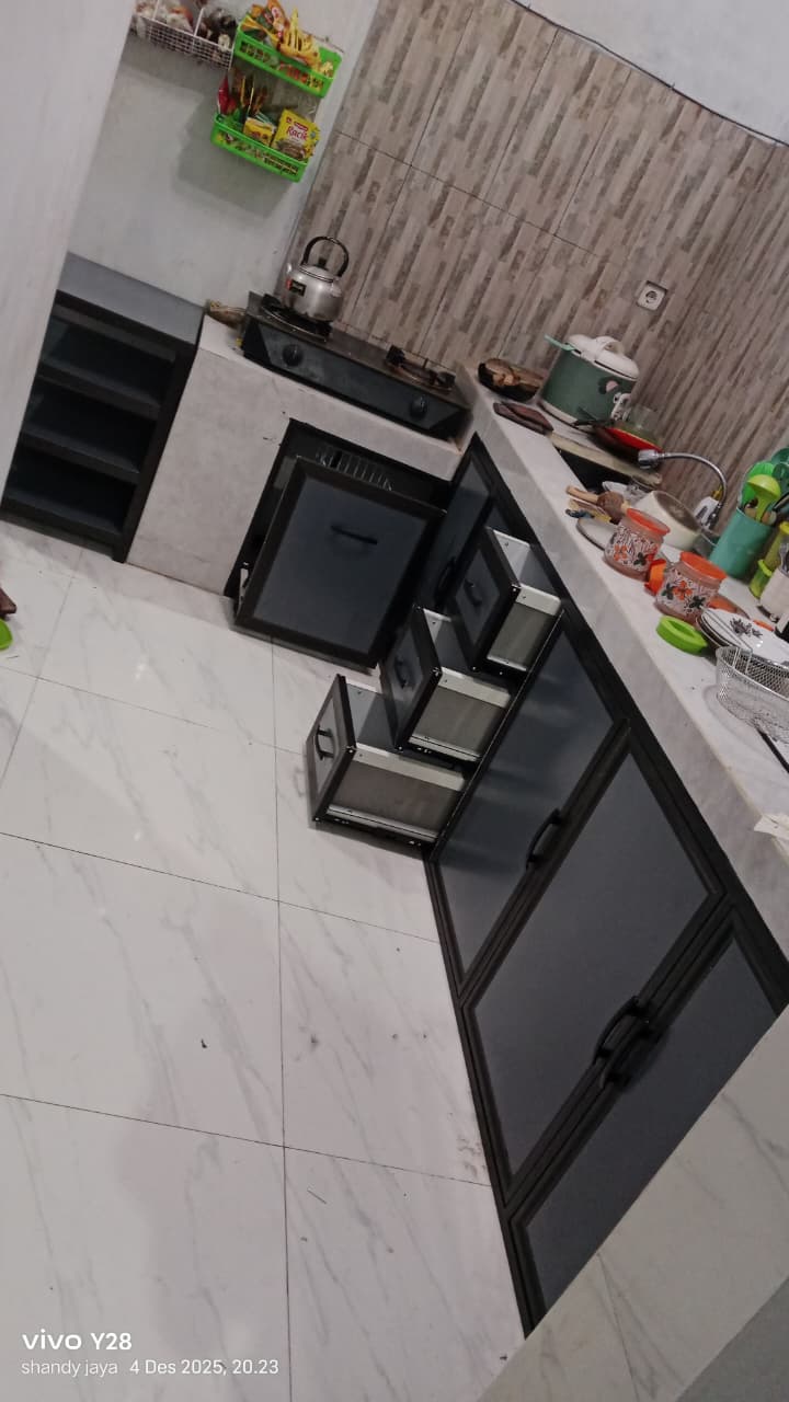 Foto indah produk yang tertata rapi