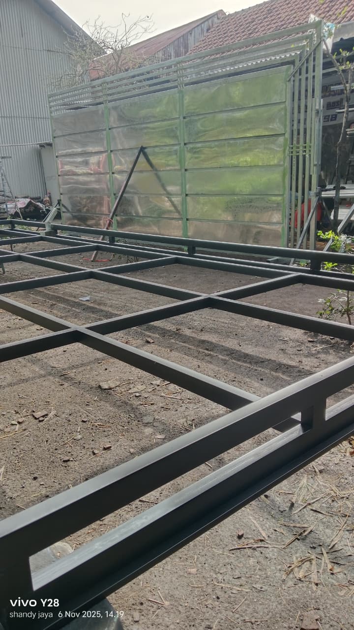 Foto indah produk yang tertata rapi