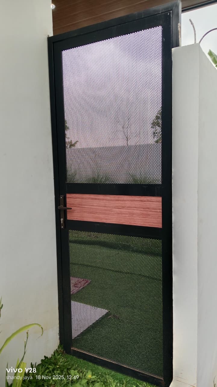 Foto indah produk yang tertata rapi